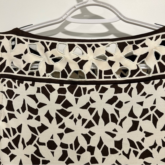 Diane Von Furstenberg brown and creme sleeveless dress. Size 0. silk. - Picture 4 of 6